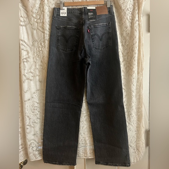 Levi’s Ribcage Straight Ankle Size 28W x 27L - Picture 3 of 11
